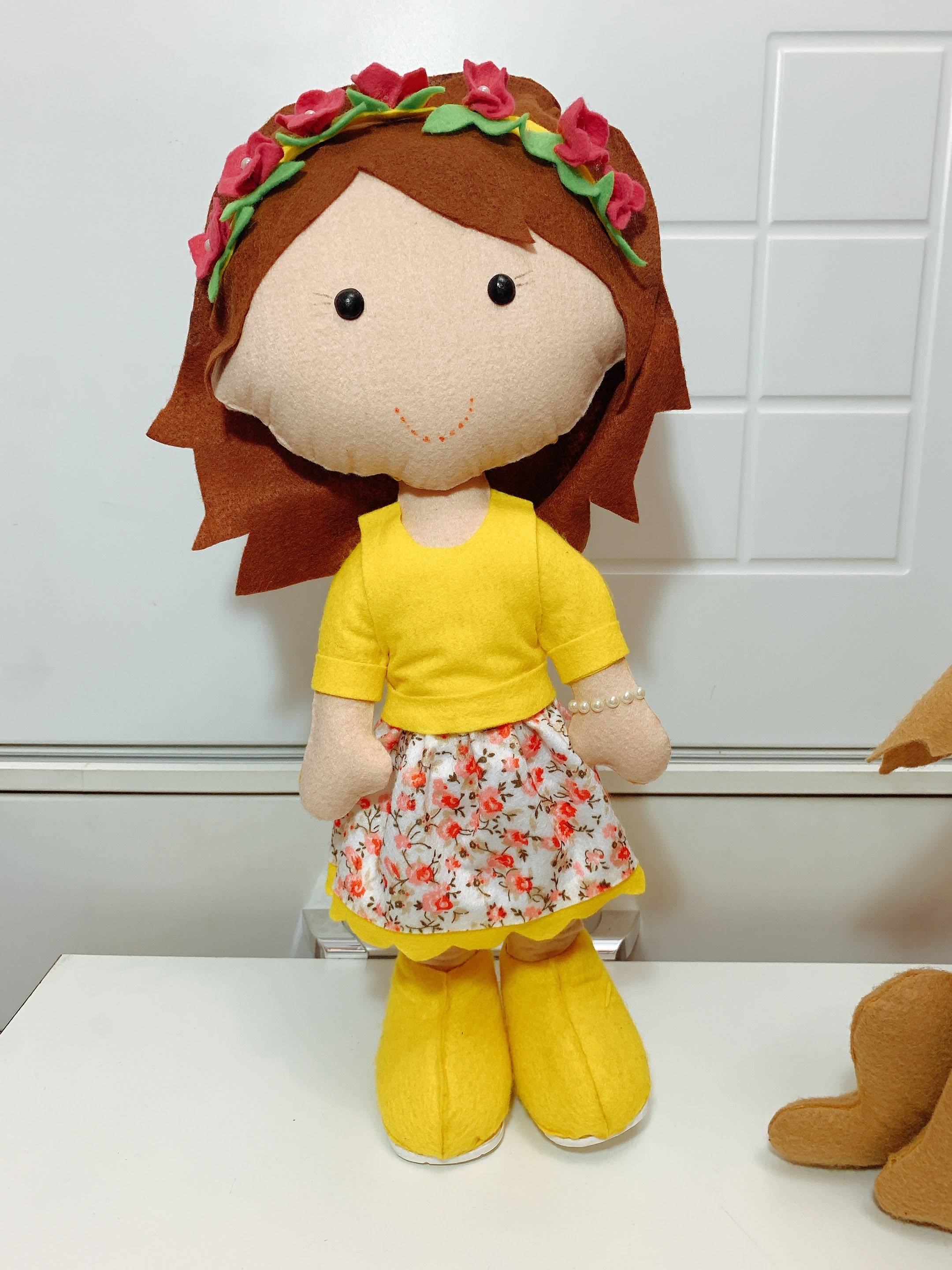 Boneca Manuela Feltro
