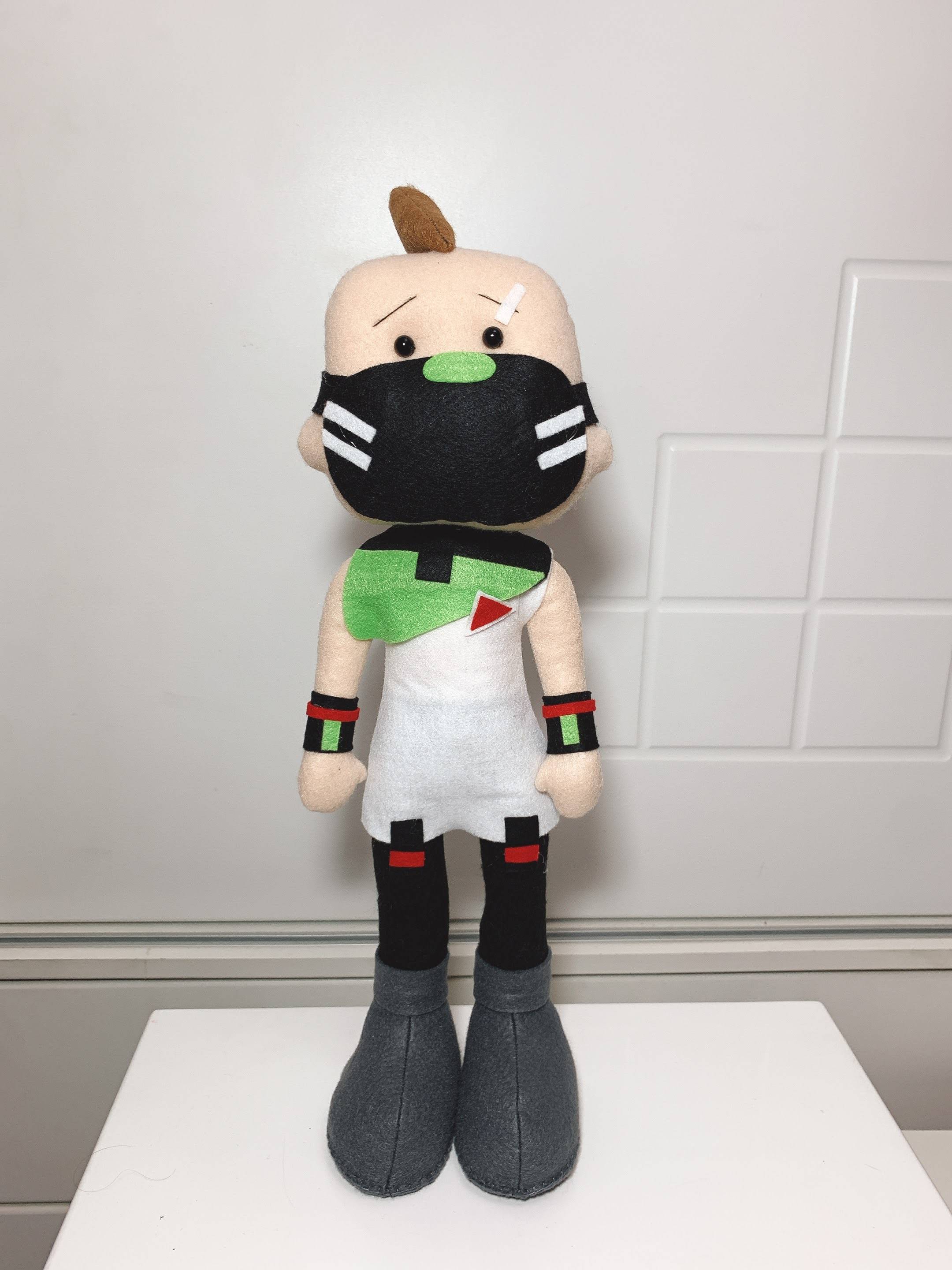 Boneco Mascarado
