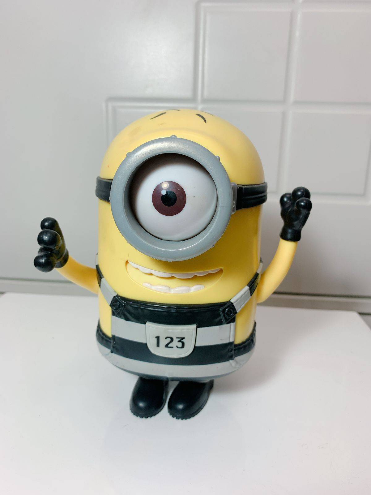 Boneco Minion Prisioneiro