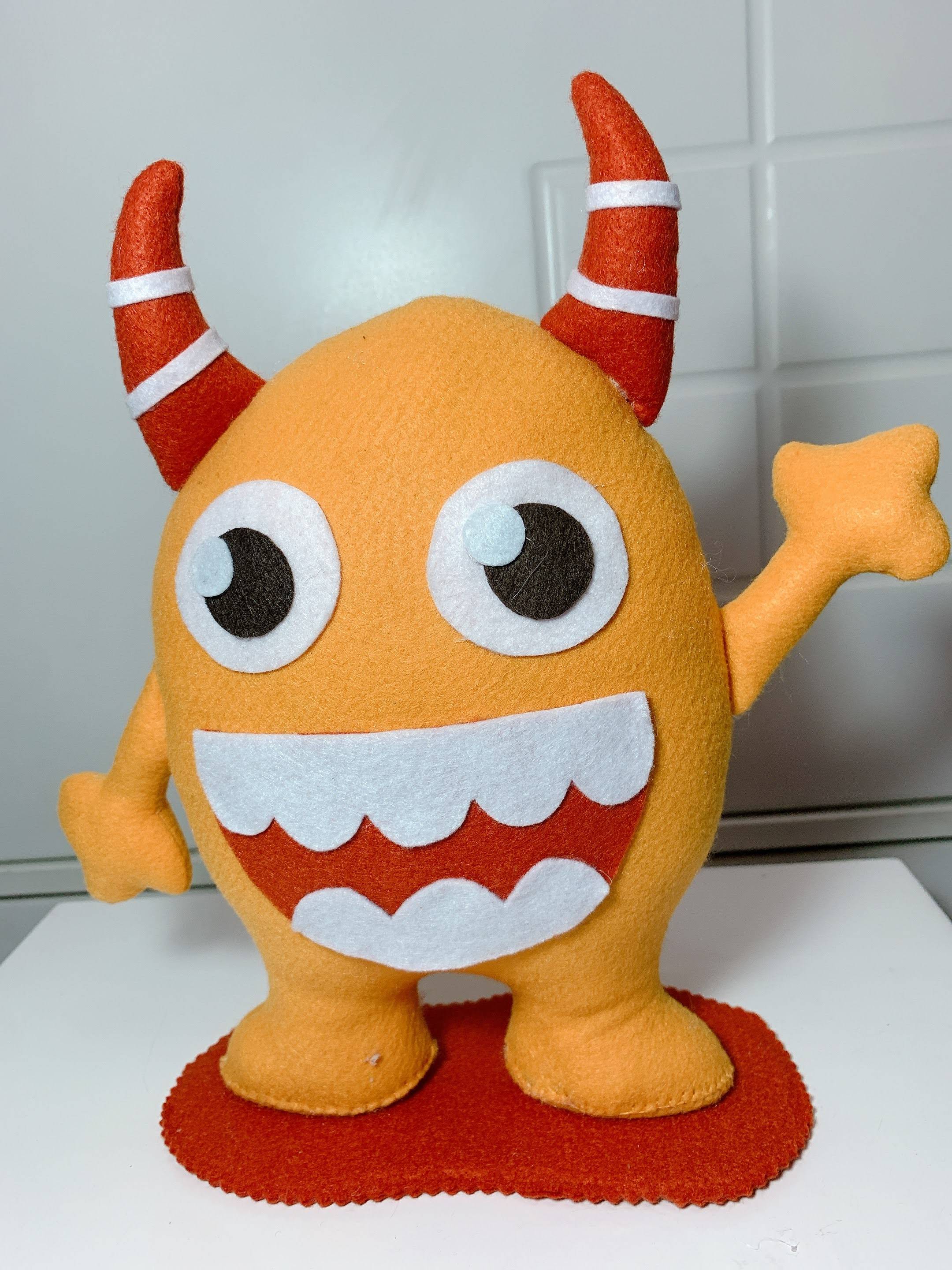 Monstrinho Laranja