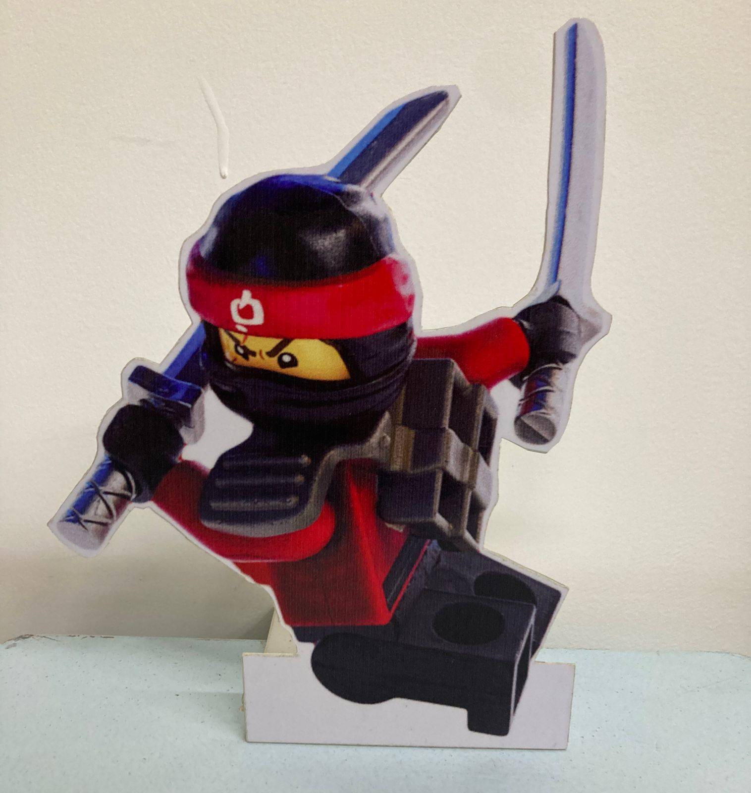 Display Ninjago Vermelho