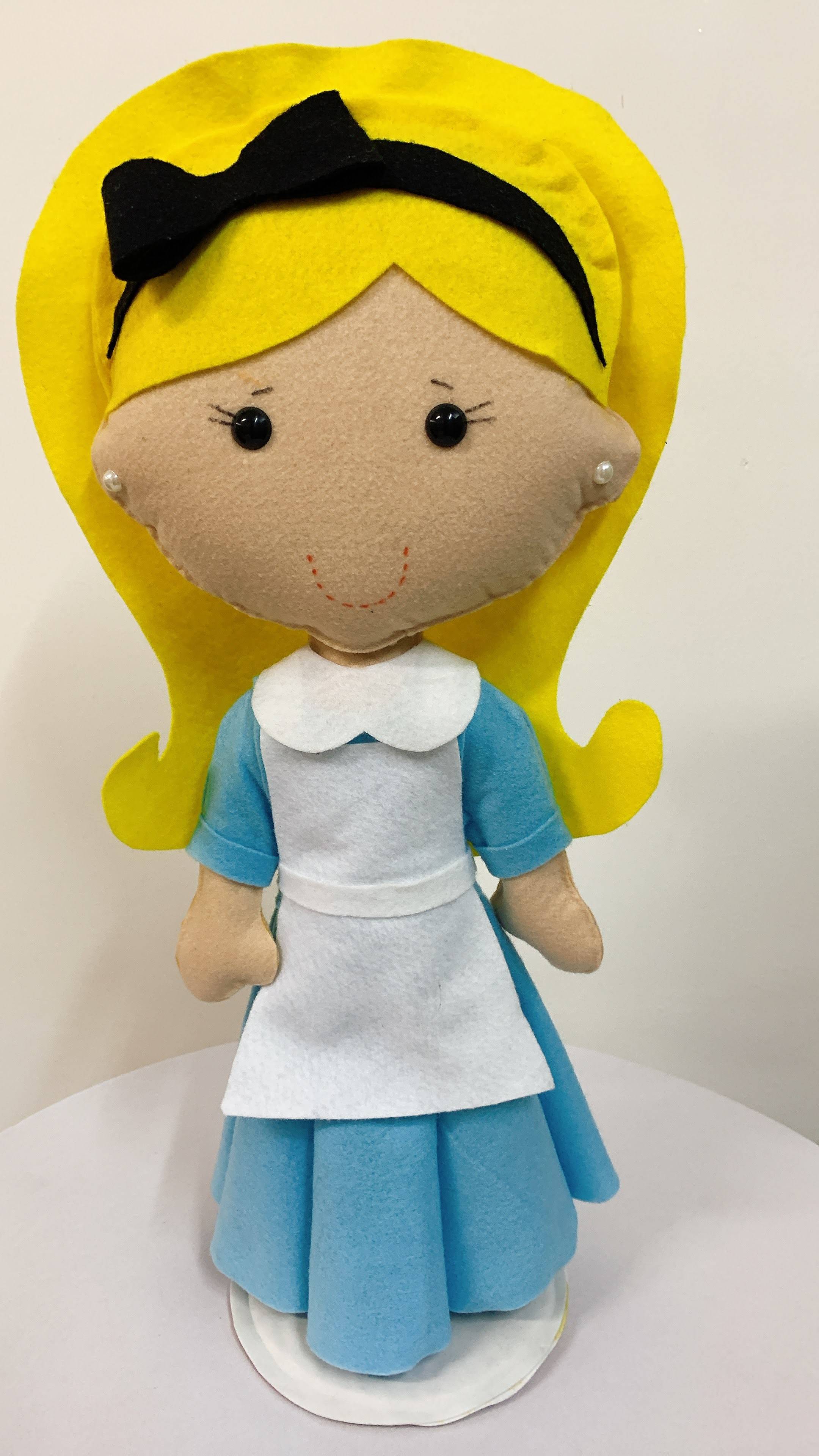Boneca Alice Feltro