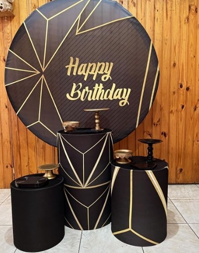 PRETO E DOURADO