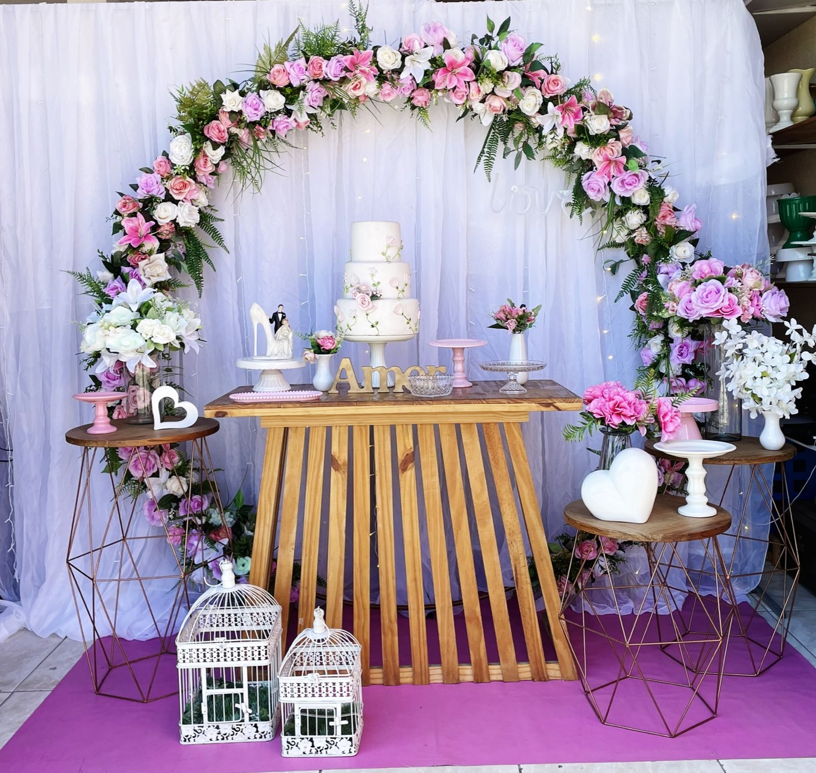 CASAMENTO ROSA E BRANCO 