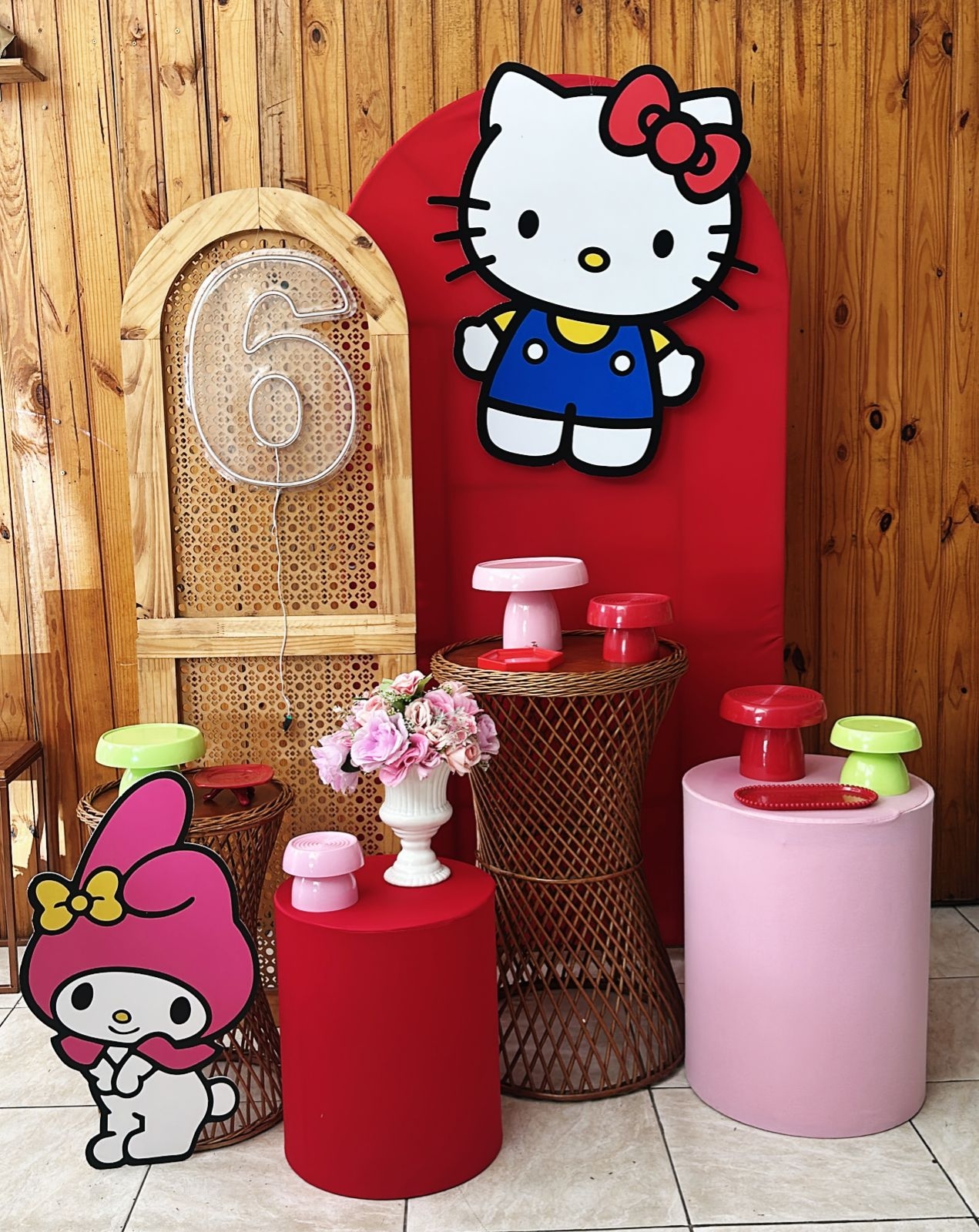 HELLO KITTY