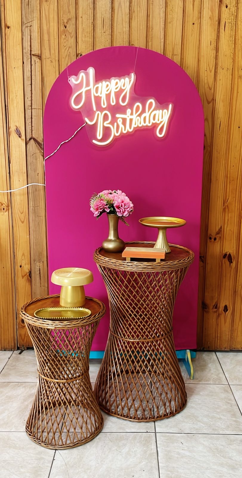 ROSA E DOURADO 