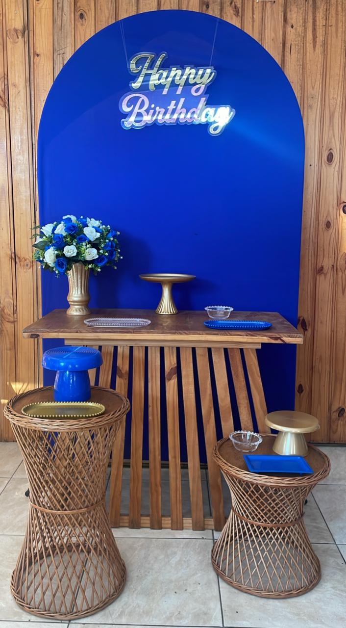 AZUL E DOURADO