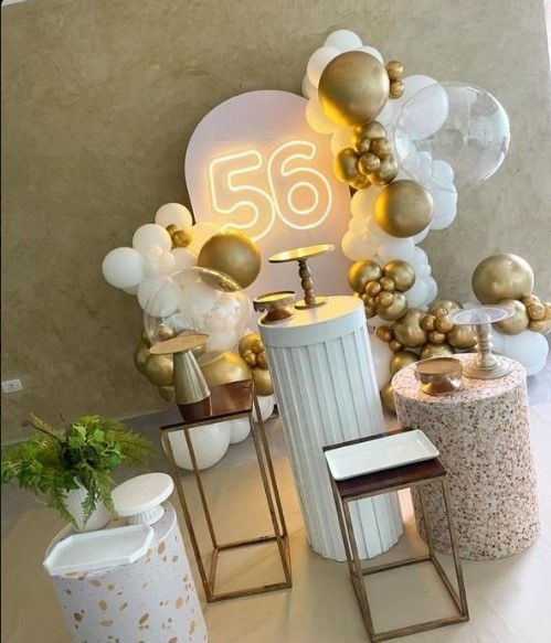 DOURADO E BRANCO